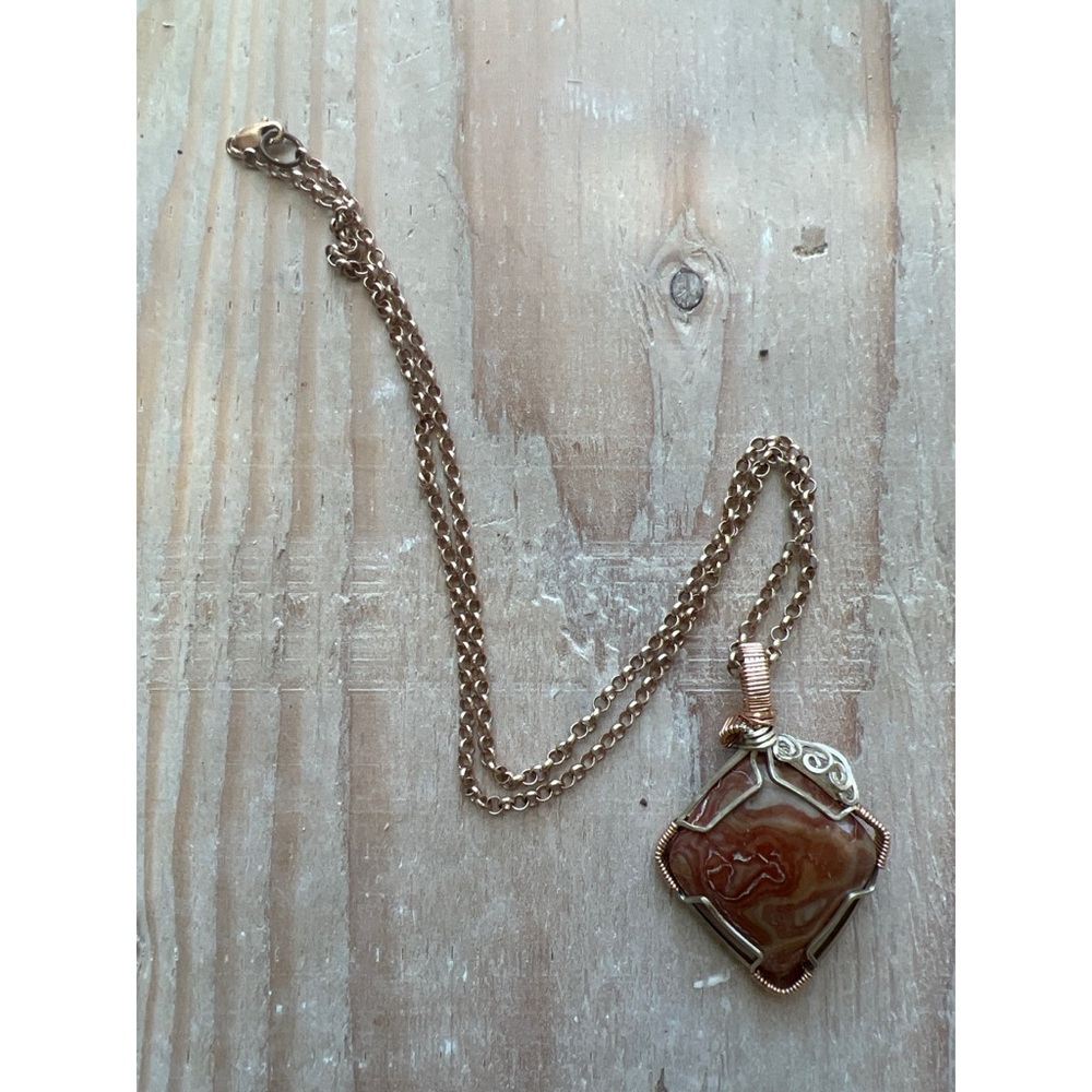 Stone Wire Necklace